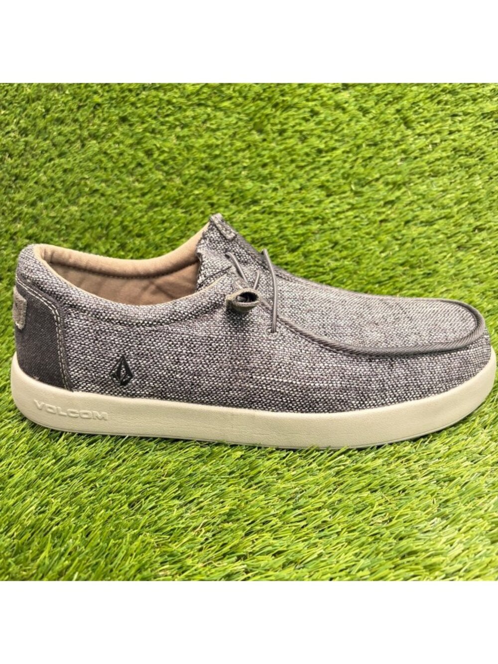 Volcom Chill Mens Size 11E Gray Black Composite Toe Slip On Safety Work Shoes
